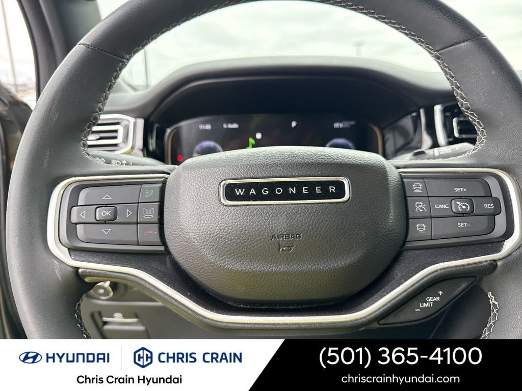 2023 Jeep Wagoneer Base