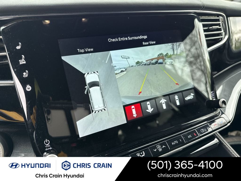 2023 Jeep Wagoneer Base