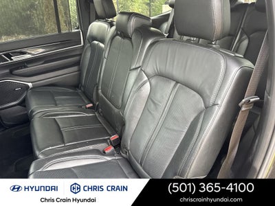 2023 Jeep Wagoneer Base