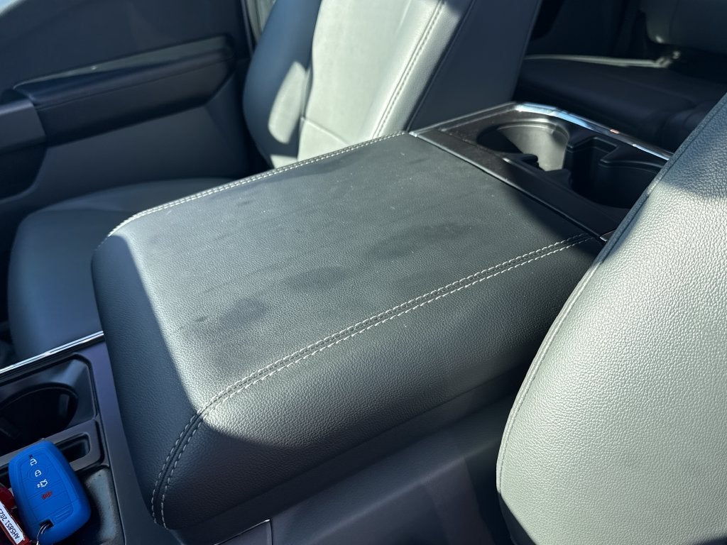 2025 Ford F-150 Lightning Pro