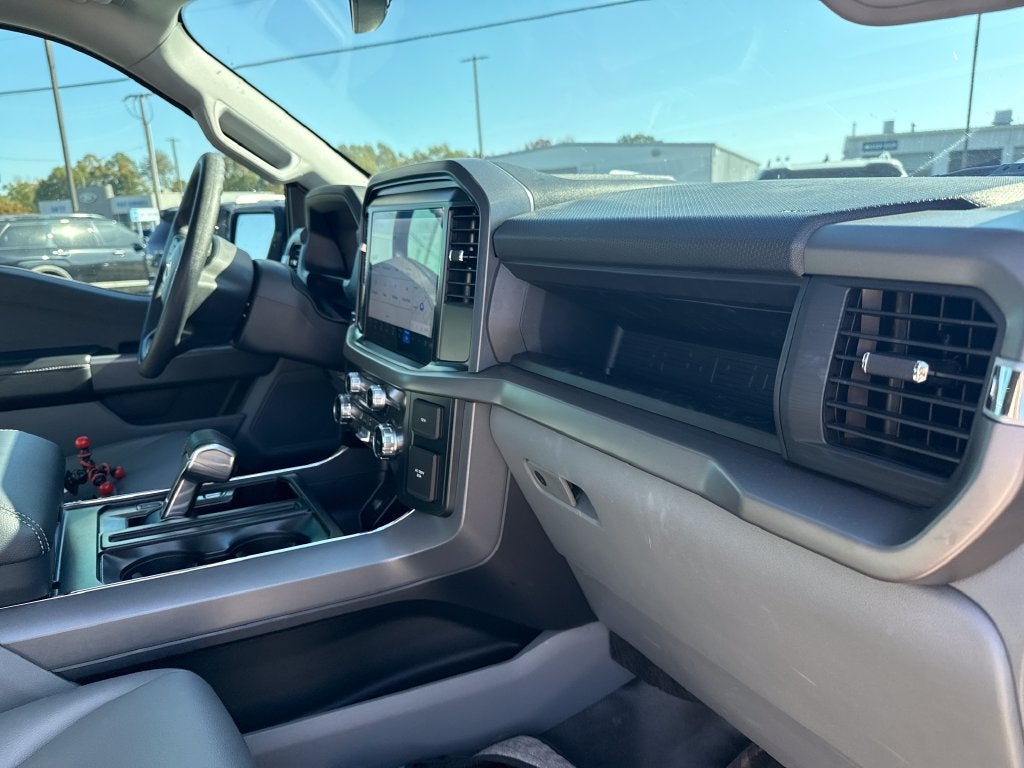 2025 Ford F-150 Lightning Pro