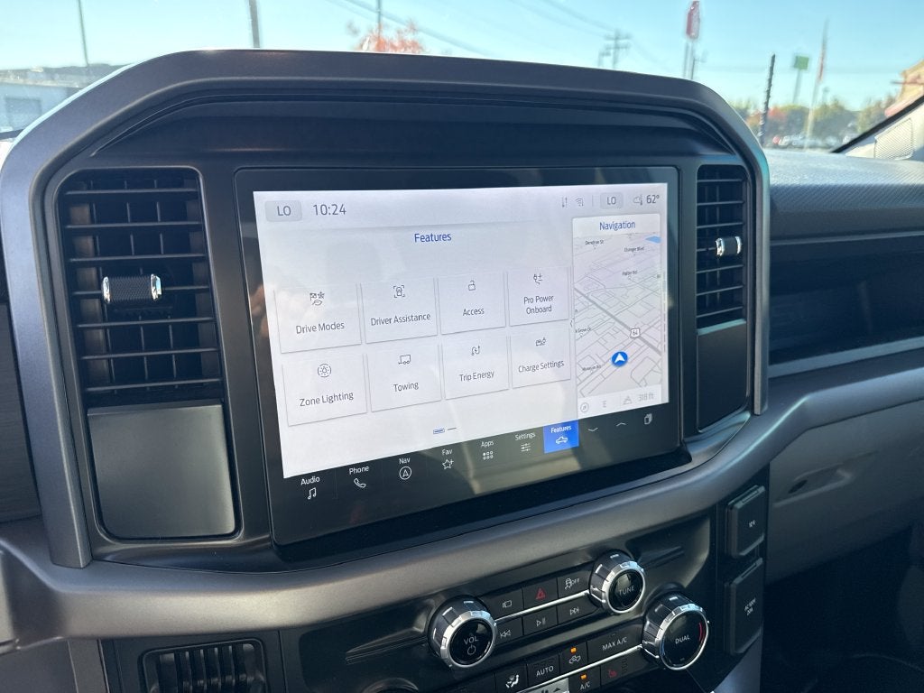 2025 Ford F-150 Lightning Pro