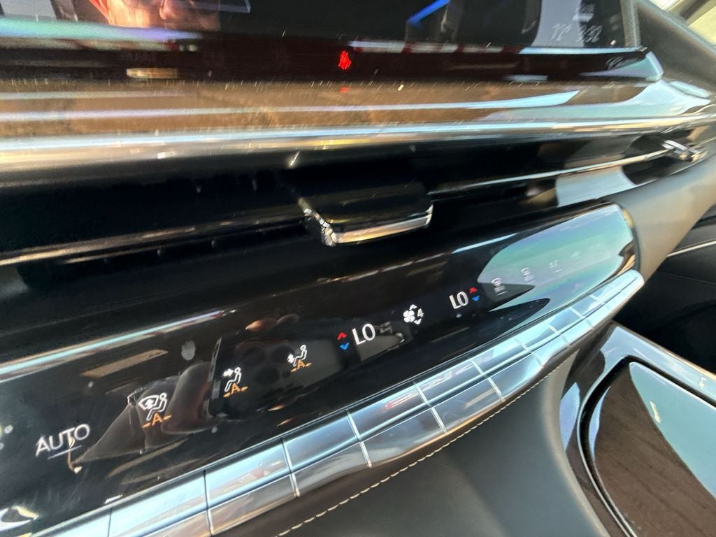 2024 Cadillac Escalade Sport Platinum