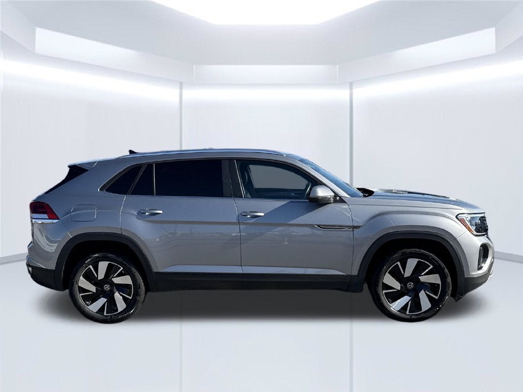 2026 Volkswagen Atlas Cross Sport SE w/Technology