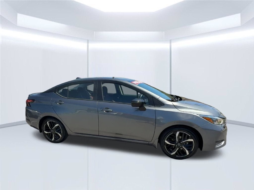 2023 Nissan Versa 1.6 SR