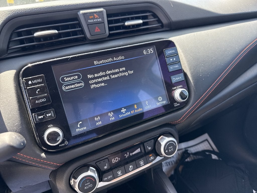 2023 Nissan Versa 1.6 SR