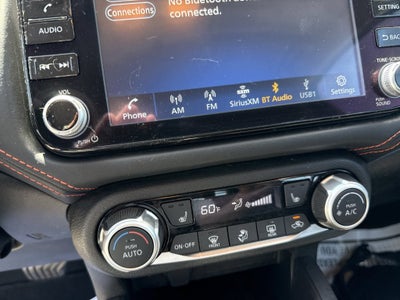 2023 Nissan Versa 1.6 SR