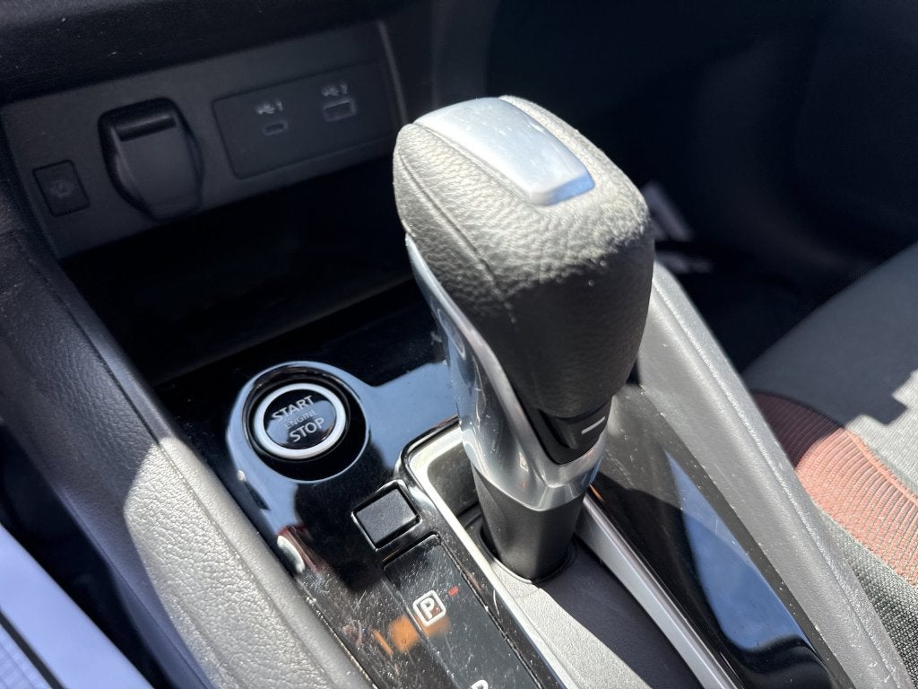 2023 Nissan Versa 1.6 SR