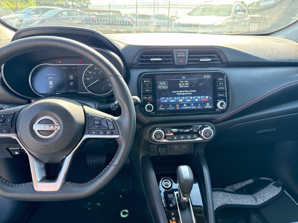 2023 Nissan Versa 1.6 SR