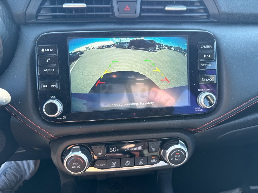 2023 Nissan Versa 1.6 SR