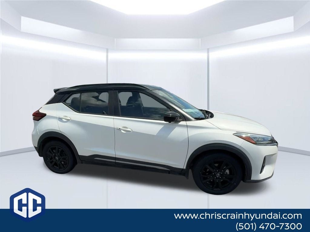 2023 Nissan Kicks SR
