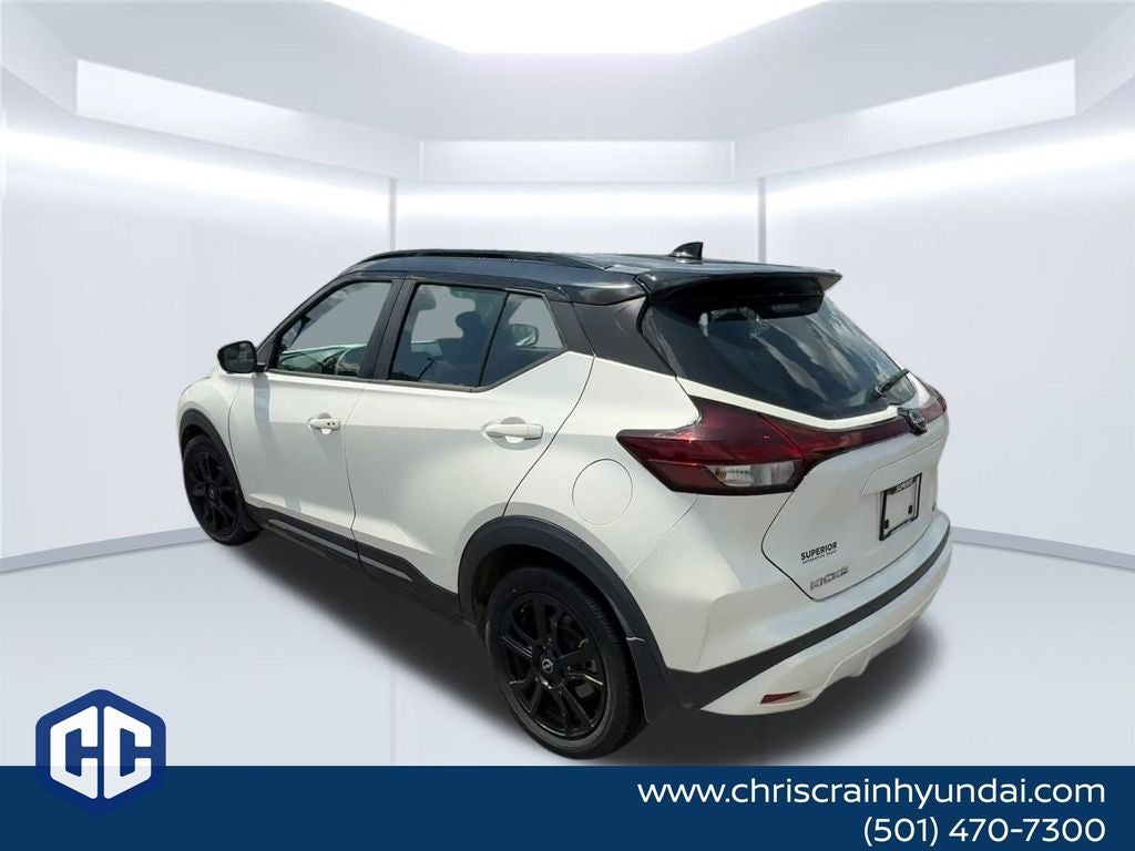 2023 Nissan Kicks SR