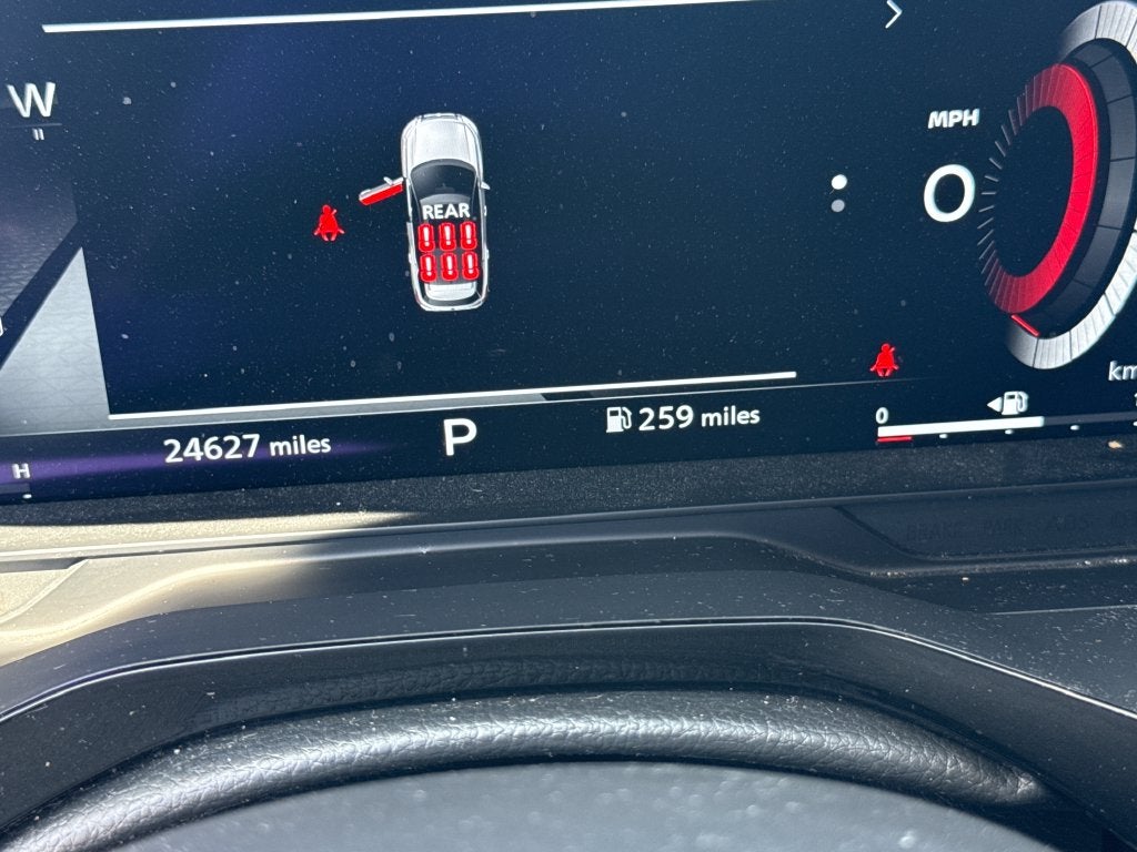 2025 Nissan Pathfinder Platinum