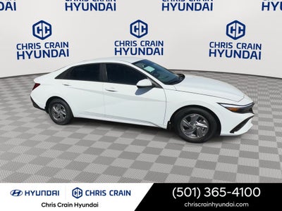 2025 Hyundai Elantra SE