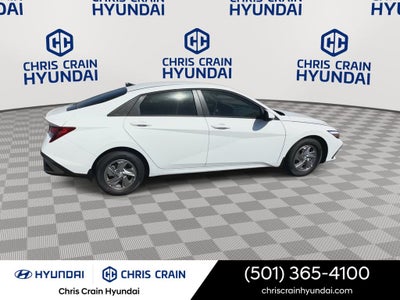 2025 Hyundai Elantra SE