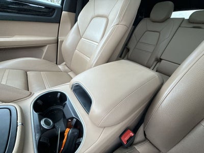 2020 Porsche Cayenne Base