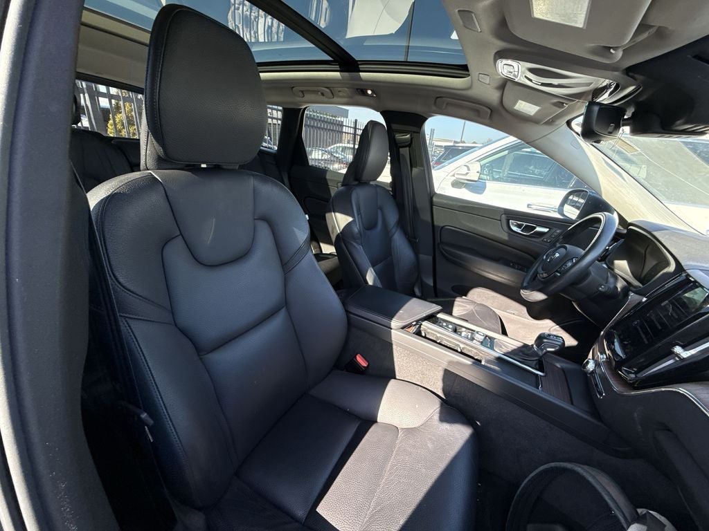 2021 Volvo XC60 T5 Momentum