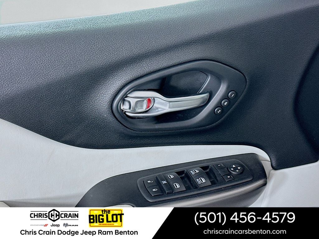 2020 Jeep Cherokee Limited FWD