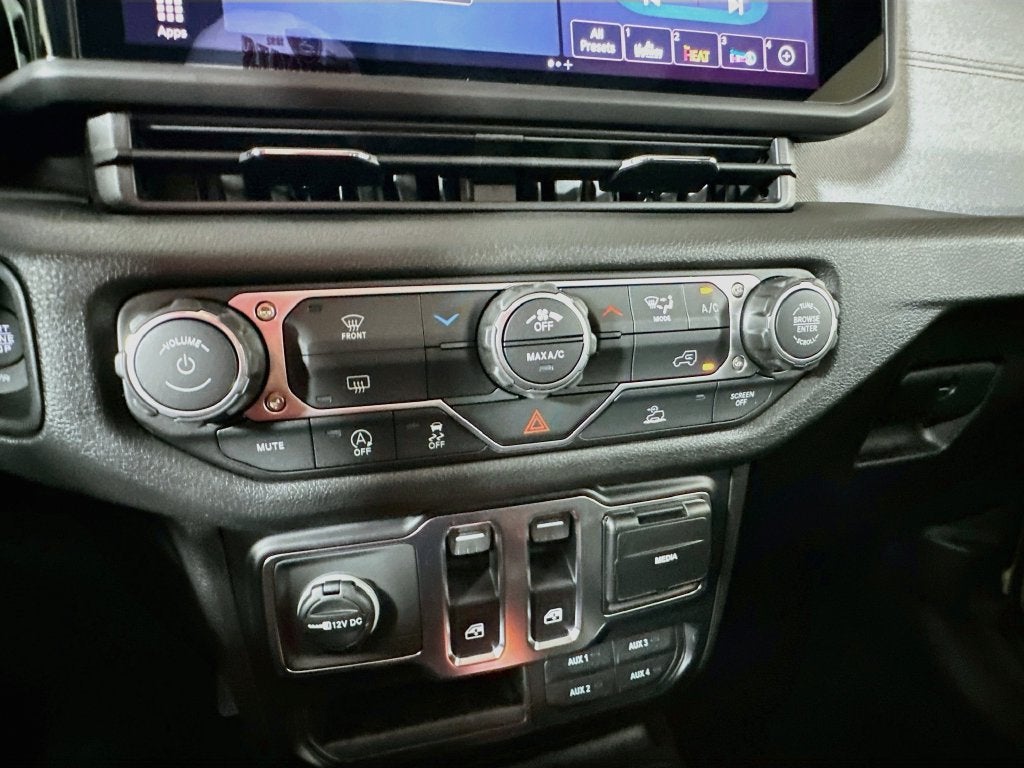 2027 Jeep Wrangler WRANGLER 2-DOOR SPORT