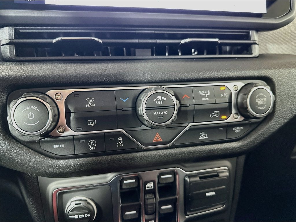 2027 Jeep Wrangler WRANGLER 4-DOOR SPORT