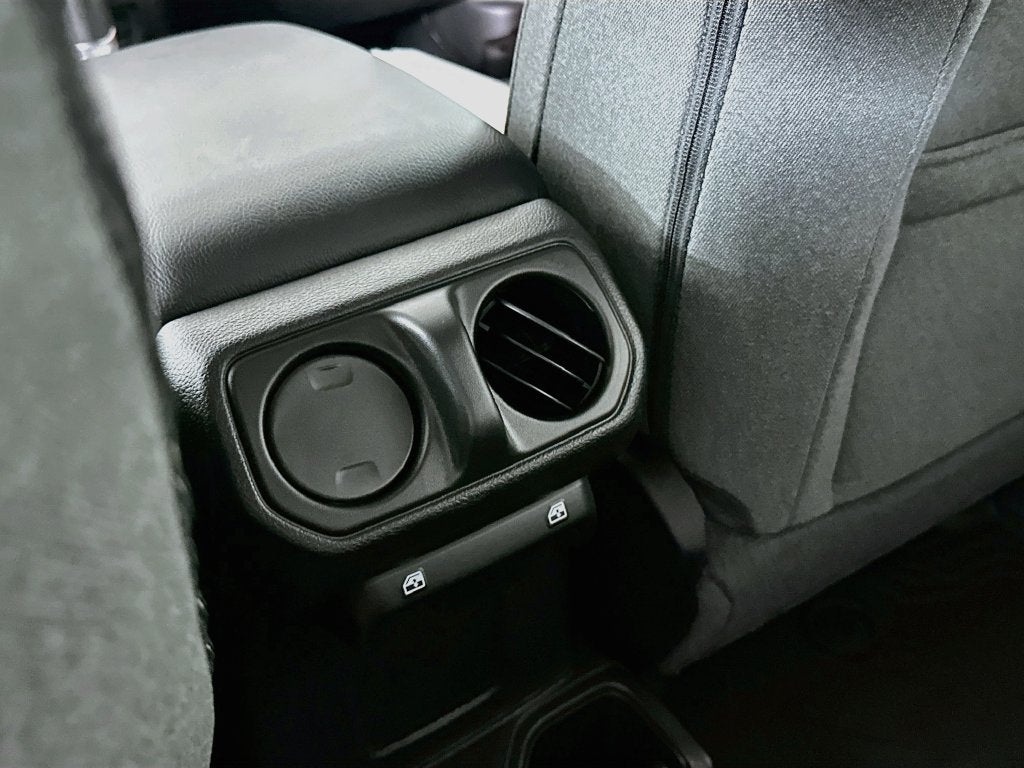 2027 Jeep Wrangler WRANGLER 4-DOOR SPORT