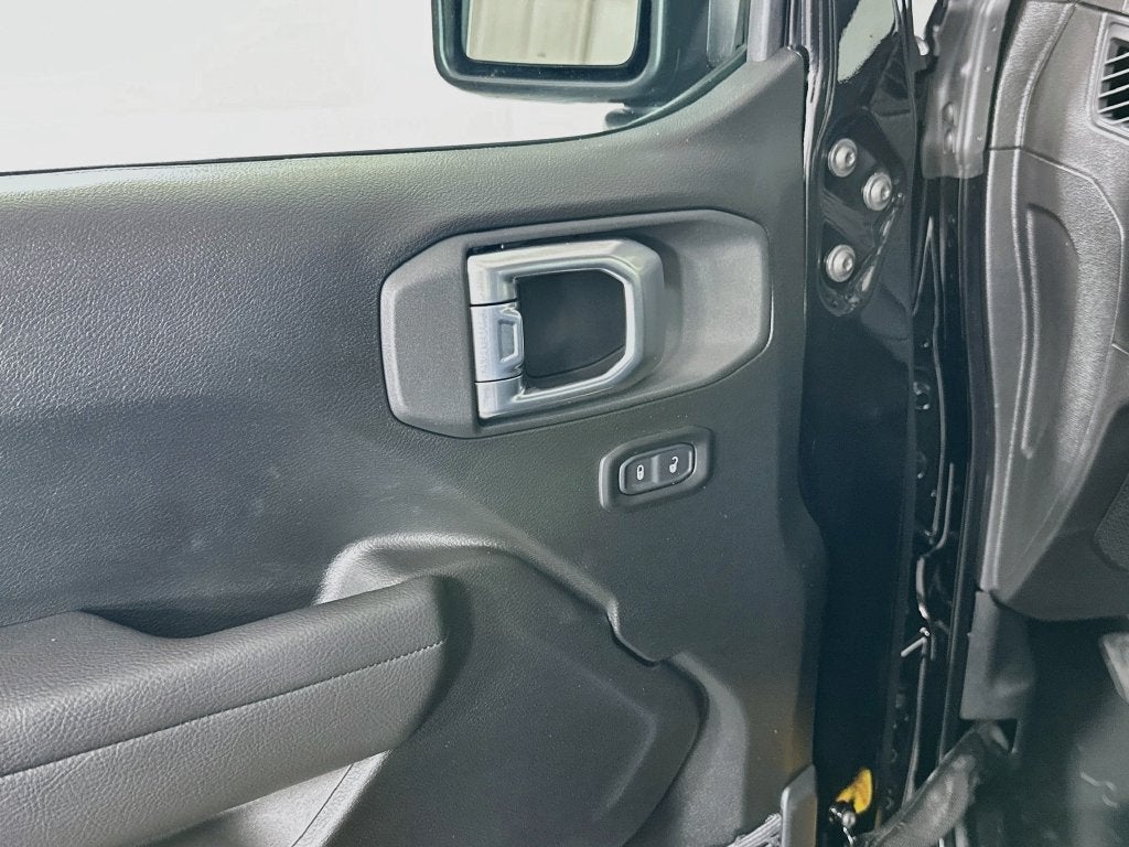 2027 Jeep Wrangler WRANGLER 4-DOOR SPORT