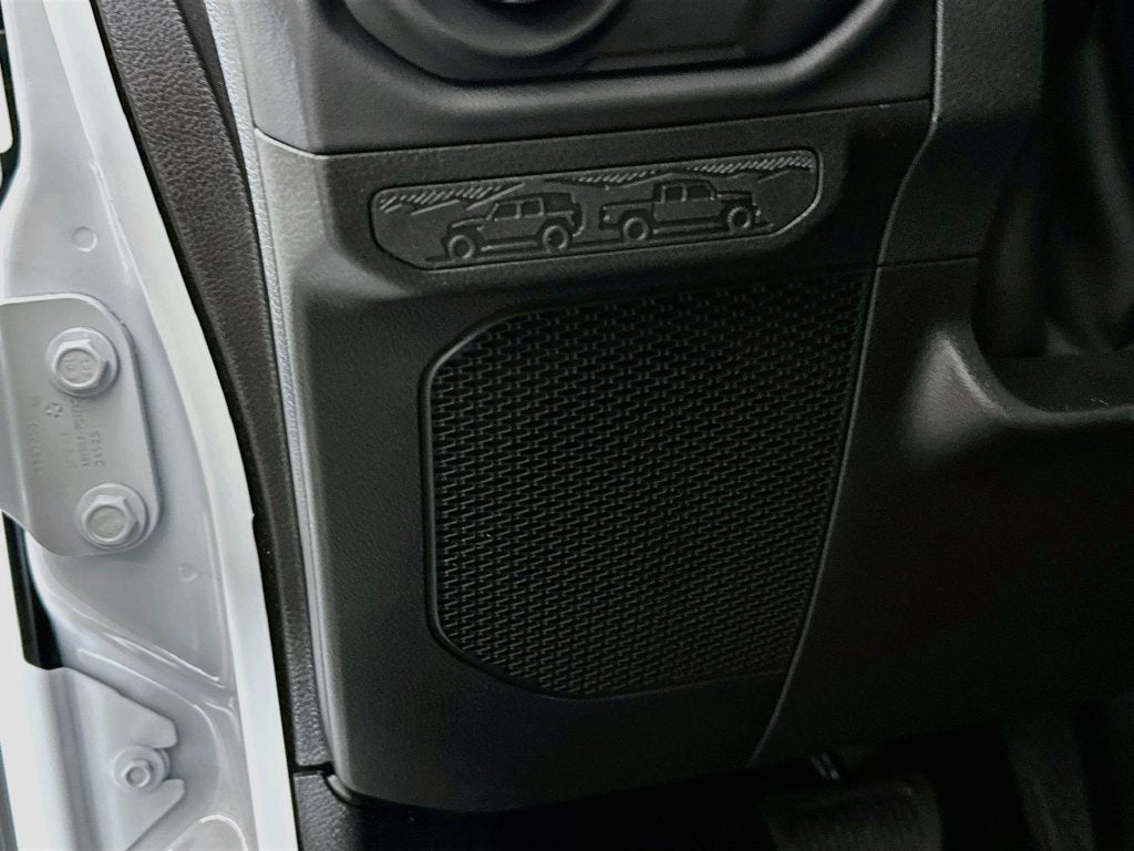 2027 Jeep Wrangler WRANGLER 4-DOOR SAHARA