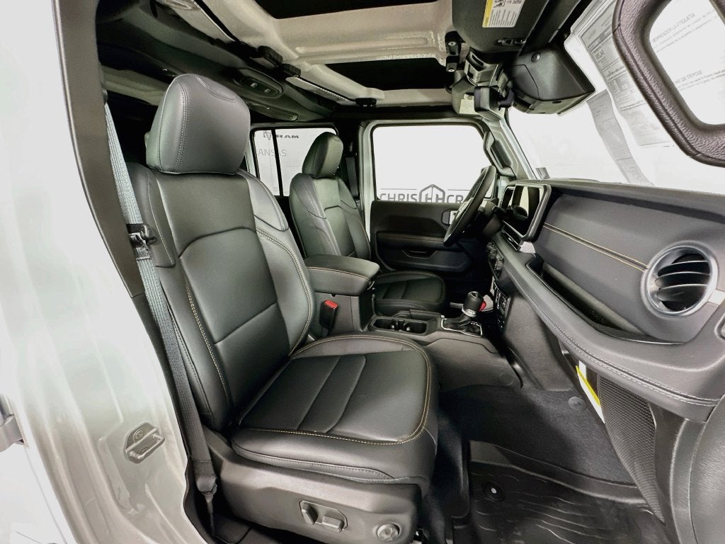 2027 Jeep Wrangler WRANGLER 4-DOOR SAHARA