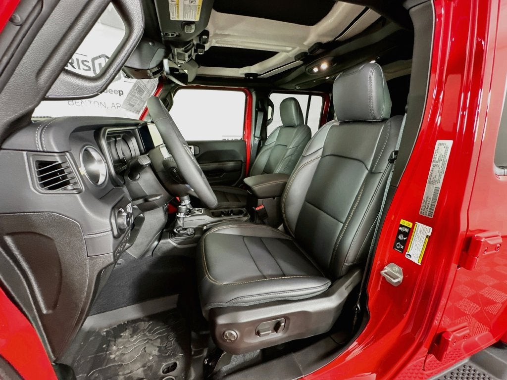 2027 Jeep Wrangler WRANGLER 4-DOOR SAHARA