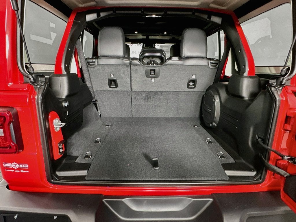 2027 Jeep Wrangler WRANGLER 4-DOOR SAHARA