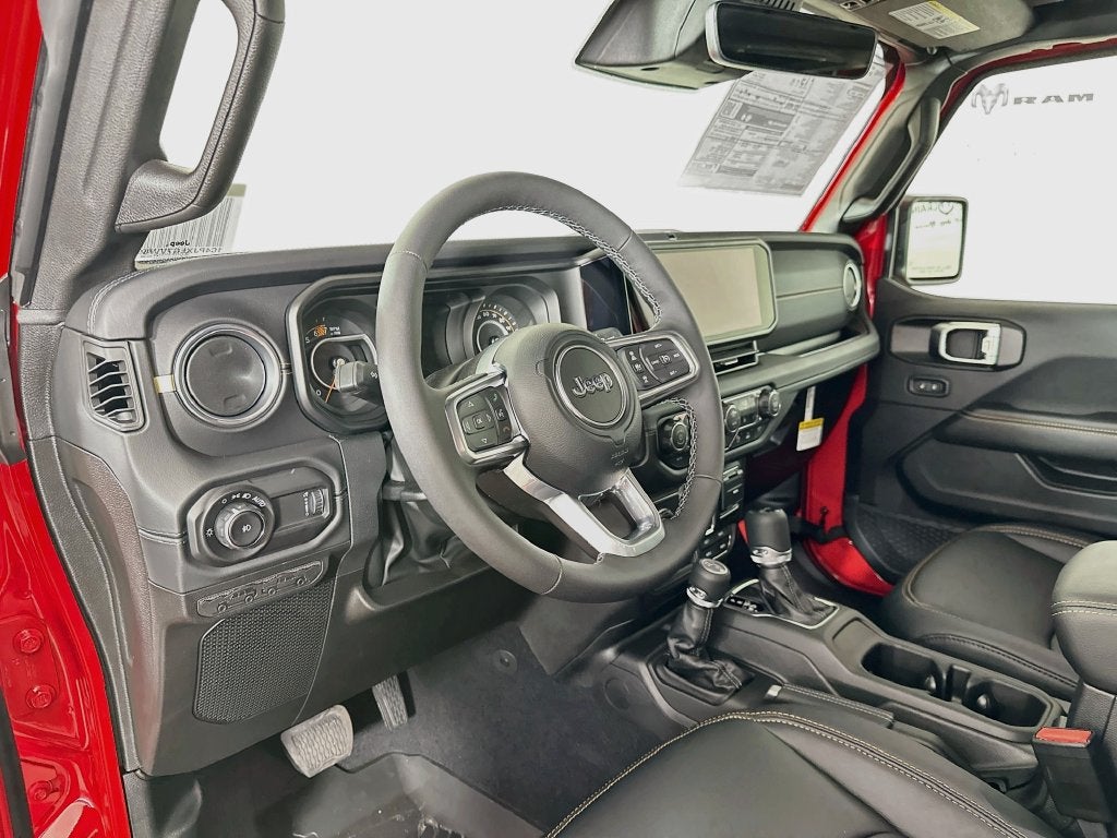 2027 Jeep Wrangler WRANGLER 4-DOOR SAHARA