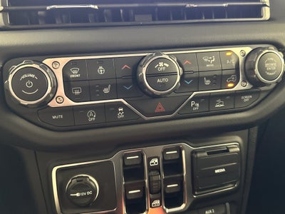 2027 Jeep Wrangler WRANGLER 4-DOOR SAHARA