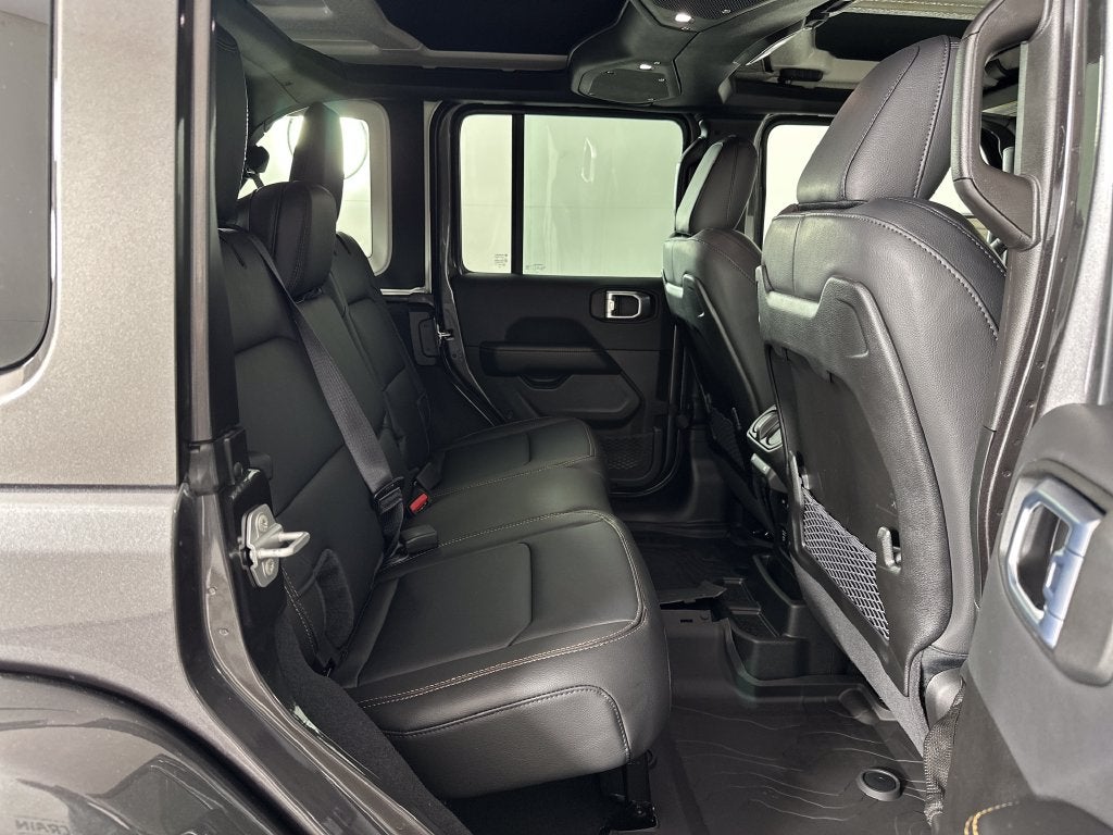2027 Jeep Wrangler WRANGLER 4-DOOR SAHARA