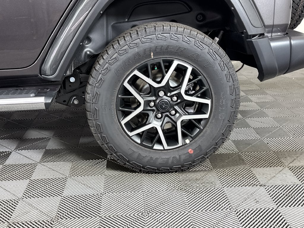 2027 Jeep Wrangler WRANGLER 4-DOOR SAHARA