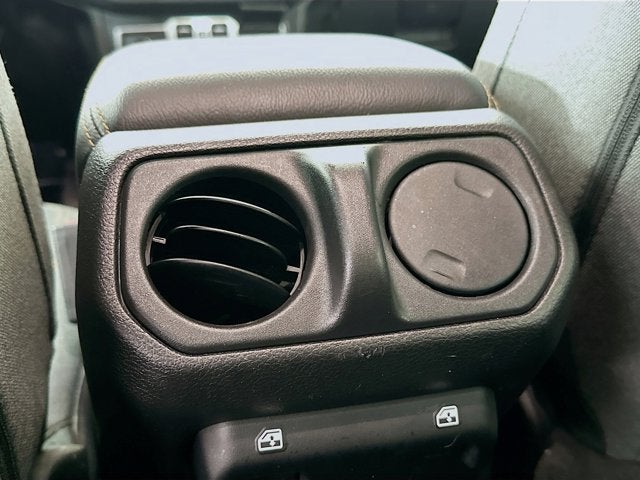 2024 Jeep Wrangler 4-Door Sahara 4x4