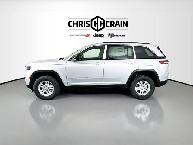 2025 Jeep Grand Cherokee GRAND CHEROKEE LAREDO 4X2