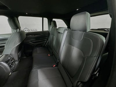 2025 Jeep Grand Cherokee GRAND CHEROKEE LAREDO X 4X2