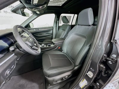 2025 Jeep Grand Cherokee GRAND CHEROKEE LAREDO X 4X2