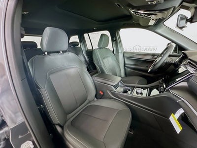 2025 Jeep Grand Cherokee GRAND CHEROKEE LAREDO X 4X2