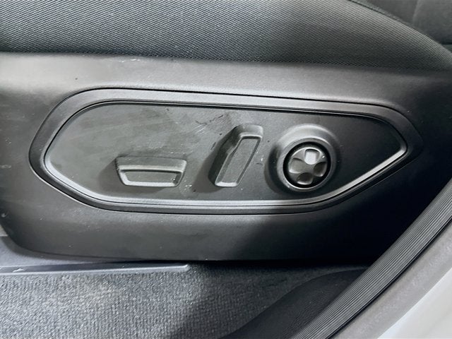 2025 Jeep Grand Cherokee GRAND CHEROKEE LAREDO 4X2