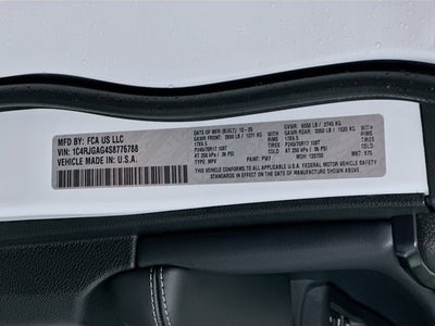 2025 Jeep Grand Cherokee GRAND CHEROKEE LAREDO 4X2