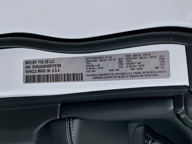 2025 Jeep Grand Cherokee GRAND CHEROKEE LAREDO 4X2