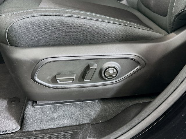 2025 Jeep Grand Cherokee GRAND CHEROKEE LAREDO 4X2