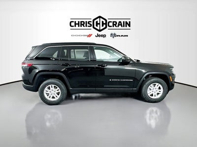2025 Jeep Grand Cherokee GRAND CHEROKEE LAREDO 4X2