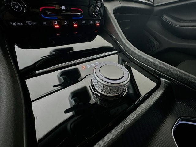 2025 Jeep Grand Cherokee GRAND CHEROKEE LAREDO X 4X2