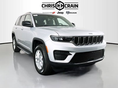 2025 Jeep Grand Cherokee GRAND CHEROKEE LAREDO X 4X2