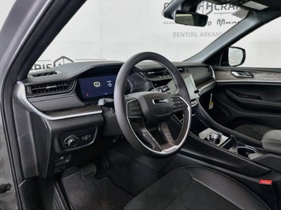 2027 Jeep Grand Cherokee GRAND CHEROKEE LAREDO ALTITUDE 4X2