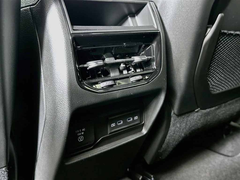 2027 Jeep Grand Cherokee GRAND CHEROKEE LAREDO ALTITUDE 4X2