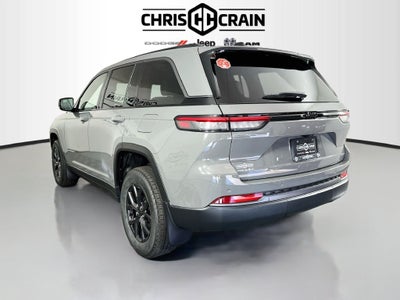 2027 Jeep Grand Cherokee GRAND CHEROKEE LAREDO ALTITUDE 4X2
