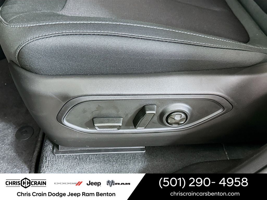 2026 Jeep Grand Cherokee GRAND CHEROKEE LAREDO X 4X4